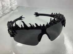 Futuristic Glasses Aesthetic, Cyberpunk Wear, Cyberpunk Sunglasses, Futuristic Sunglasses Fashion, Lizard Person, Edgy Sunglasses, Subversive Sunglasses, Cybergoth Goggles, Halloween Tea Party