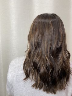 Wavy Armpit Length Hair, Subtle Layered Haircut, Brown Haircuts Medium, Brunette With Minimal Highlights, Dimensional Chocolate Brunette, Shoulder Length Cut With Subtle Layers, Haircut Brunette Medium, Lived In Brown Balayage, Brunette Hair Cuts Medium