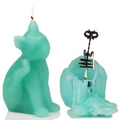 PRICES MAY VARY. Cute and cuddly, this kitten candle is a beautiful turquoise color with bright bold ears! The perfect gift for cat lovers, this candle is a great way to add extra sparkle to any room. This adorable candle is sure to bring a smile whenever you walk past. Escape the noise and stress of the day with this warm, peaceful candle in the shape of a kitten. If you like cats and candles then this is for you. It's nice and small and easy to carry around the house so you can spread the cute Cat Skeleton Candle, Skeleton Candle, Unicorn Candle, Cat Home Decor, Animal Candles, Specialty Candles, Cat Candle, Funny Wall Decor, Novelty Candles