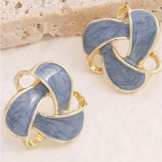 Classy Beautiful Stud Fashion Earrings * Fashion Jewelry Earrings * Stud * Blue * Gold Plated ( Zinc Alloy) Small Earrings Gold, Blue Beaded Earrings, Akoya Pearl Earrings, Minnie Mouse Earrings, Embellished Fashion, Stud Fashion, Emerald Green Earrings, Ear Jacket Earring, Geometric Studs