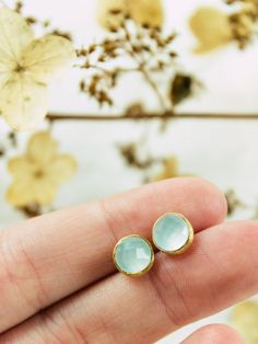 Sunspot Posts - 18 kt gold vermeil and faceted semi-precious stones #fairtrade #handmade #studs #earrings Elegant Scarves, Embroidered Belt, Facebook Style, Studs Earrings, Semi Precious Stones, Content Creators, Ethical Fashion, Gold Vermeil, Fair Trade