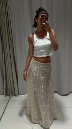 Mexico New Years Eve Outfit, New Years Eve Beach Outfit, New Years Beach Outfit, Ibiza Outfits Summer, Bachelorette Weekend Outfits, Casual Nye Outfit, Nye 2025, Baha Mar, Eclectic Outfits