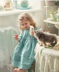 Kids Discover, Beanie Babies, Sweet Animals, Animals Friends, Children Photography, Animals For Kids, Baby Photos, Blue Dress, A Cat