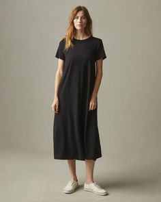 Flex Maxi Dress - Meteorite Classic Solid Color Maxi Dress, Classic Fitted Dress With Side Slits, Classic Black Maxi Dress, Classic Stretch Midi Dress, Sleek Midi-length Dresses With Minimal Stretch, Four-way Stretch Elastane Dress, Solid Color 4-way Stretch Elastane Dress, Elastane Dress With 4-way Stretch, Classic Midi Length Elastane Dresses