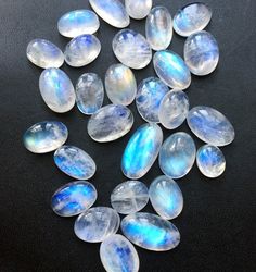 Rainbow Moonstone Cabochons, Rainbow Moonstone Gemstone, Moonstone Loose Gemstones, 20-22mm, 21 gms, Handmade Oval White Gemstones, Handmade White Oval Gemstones, Moonstone Crystal, Jewelry Making Project, Rainbow Items, Rocks And Gems, Moonstone Jewelry, How To Make Necklaces, Gems And Minerals