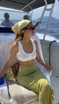 European Fashion Summer, Greece Outfit, Parisienne Chic, European Summer Outfits, Europe Outfits, Vacay Outfits, Italy Outfits, Traje Casual, Mode Vintage