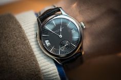 Introducing The Laurent Ferrier Galet Traveller: A Micro-Rotor For The Jet Set (Live Pics, Full Specs, Official Pricing) Vintage Timepiece, Amazing Watches, Just For Men, Watch Lover, Stylish Watches, Gentleman Style, Automatic Watch