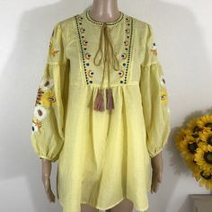 M_59ec42b6291a355e560761ce Making My Own Clothes, Embroidered Mini Dress, Kurti Neck, Kurti Neck Designs, Cute Style, Indian Fashion Dresses, Blouse Vintage, Summer 2022, Ethnic Wear