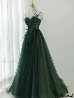 Olivia Mark - Green Formal Evening Gown with Spaghetti Straps - Perfect for Weddings, Galas, and Special Events Green Ball Gown With Sweetheart Neckline For Formal Events, Green Gown With Fitted Bodice For Banquet, Green Ball Gown With Sweetheart Neckline For Banquet, Green Sweetheart Neckline Ball Gown For Banquet, Green Ball Gown With Sweetheart Neckline And Sweep Train, Green Ball Gown With Sweep Train For Banquet, Green Ball Gown With Sweep Train And Sweetheart Neckline, Green Ball Gown For Debutante Ball, Green Gown With Sweetheart Neckline For Debutante Ball