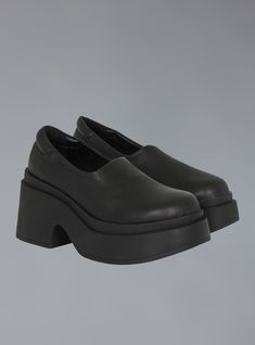 The all-new Flex Shoe is a slip-on buttery soft leather platform with a padded back ankle, slightly blunted 90's style toebox and a stacked platform. Platform height is 1" to 3" from toe to heel. If you are a 1/2 size sizing down to the nearest full size is recommended. Leather will stretch with wear. Full sizes take your normal size. Shoes are listed in U.S. Women's sizes. Click Here for a printable size chart (make sure you print at Actual Size to ensure accuracy) For any questions about sizin Low-top Leather Platform Shoes, Unif Bubble Platform, Black Leather Slip-on Platform Shoes, Phoebes Unif Shoes, Unif Penny Shoe, Unif Shoes, Goth Mommy, Platforms Boots, Chunky Shoes