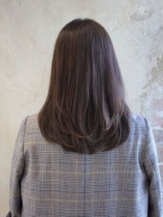 Platinový Blond, Haircuts For Medium Length Hair, Brown Hair Inspo, Straight Hair Cuts, Layered Haircuts For Medium Hair, Hairstyles For Layered Hair, Haircuts For Medium Hair, Haircuts Straight Hair, Haircuts For Long Hair