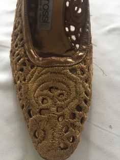 "Sergio Rossi Vintage Gold Lace Pumps gold leather heel Size 35 heel 2 1/2 \" very good condition" Vintage Gold Heels For Summer, Vintage Gold Heels With Almond Toe, Vintage Gold Handcrafted Bag, Gold Brocade Shoes, Vintage Gold Heels With 4-inch Heel, Lace Pumps, Gold Pumps, Versace Accessories, Vintage Leather Bag