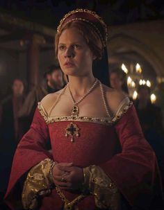 Tudor Fashion Women, Becoming Elizabeth, Aesthetic Fashion Men, Tudor Dress, Tudor Fashion, Tudor Costumes, Period Dress, Mary I