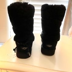 Fluffy Black Ugg Boots, Worn Once. Perfect Condition! Black Ugg Boots, Shoes Ugg, Ugg Black, Womens Uggs, Ugg Shoes, Ugg Boots, Size 7, Women Shoes, Boots