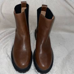 Questions? Leave A Comment Below! Madewell Brown Boots, Madewell Chelsea Boot, Madewell Shoes, Madewell, Bootie Boots, Chelsea, Black And Brown, Ankle Boots, Women Shoes