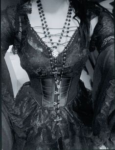 Goth Dress Aesthetic, Goth Outfit Inspo, Goth Outfit, Trad Goth, Goth Look