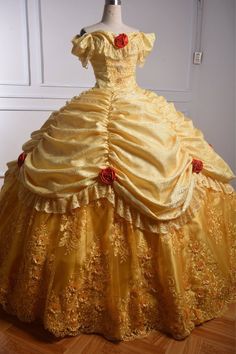 Belle Costume - Beauty and the Beast - Disney Princess costume by MollyNguyenDesign on Etsy Belles Dress Beauty And The Beast, Belles Dress, Disney Cosplay Costumes, Beauty And The Beast Dress, Princess Belle Costume, Princess Belle Dress, Gaun Abad Pertengahan, Beauty And Beast Wedding, Beauty And The Beast Costume