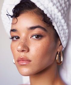 Body Wash Packaging, Tashi Rodriguez, Freckle Face, Model Call, Natural Face, Natural Makeup Looks, Portrait Inspiration, Girls Makeup, Beauty Face