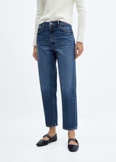 Mom2000 high-rise jeans - Woman | MANGO USA Jeans Outfit Women, Jeans Woman, Mango Jeans, Wrap Crop Tops, Mango Fashion, Boatneck Sweater, Denim Style, Jeans Outfit, Waist Jeans