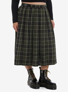 Put some prep in your step with this plaid midi dress! It has a green plaid print all over with a side buckle hardware and side zipper.Please note: Style is fitted with no stretch; size up for a looser fit.65% polyester; 35% rayonWash cold; dry lowLength: 33"No stretchImportedModel is 5'9"Model wears size 1 Green Gingham Skirt, Cabin Closet, Plus Size Dark Academia, Hobbit Fashion, Midi Skirt Plus Size, Goth Cottagecore, Plus Size Hot, Plaid Midi Skirt, Plus Size Skirt