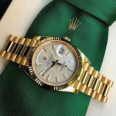 Rolex Boutique, Army Watches, Fancy Watches, Gold Rolex, Expensive Watches, Hand Watch, Rolex Men