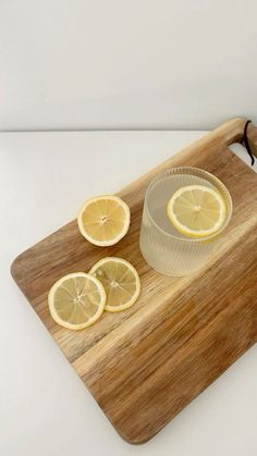 Lemon Water In The Morning, Water Aesthetic, Vision Board Pictures, Makanan Diet, Vision Board Inspiration