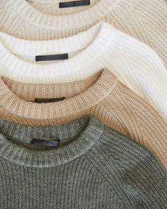 Everyday Beige Cashmere Tops, Beige Cashmere Tops For Everyday, White Cashmere Everyday Sweater, Neutral Everyday Winter Tops, Everyday Neutral Winter Tops, Soft Knit Neutral Sweater For Layering, Neutral Ribbed Sweater For Layering, Neutral Winter Tops For Everyday Wear, Everyday White Fine Knit Sweater