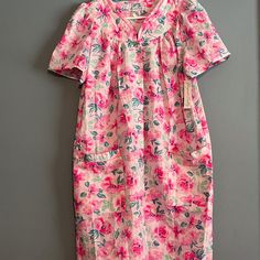 Elegant Emily Muumuu Nightgown Size Medium Floral Color Short Sleeve Bnwt Short Sleeve Floral Print Dress For Loungewear, Floral Print Short Sleeve Dress For Pajama Party, Short Sleeve Floral Sleep Dresses, Short Sleeve Nightgown With Floral Print For Loungewear, Short Sleeve Floral Print Sleep Dresses, Short Sleeve Floral Print Nightgown For Loungewear, Floral Print Short Sleeve Nightgown For Loungewear, Green Short Sleeve Nightgown For Daywear, Floral Print Short Sleeve Nightgown For Sleepover