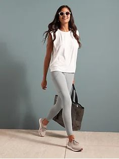 Women's Pants | Banana Republic Leggings Outfit Summer, Athleisure Summer, Stylish Activewear, Summer Leggings, Fitness Wear Outfits, Outfit Ideas For Women, Travel Outfit Summer, Summer Beach Outfit, Summer Capsule Wardrobe