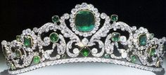 Emerald History: 7 World-Famous Emeralds and Their Stories | Gem Rock Auctions Royal Crown Jewels, Royal Crowns, Beautiful Tiaras, Royal Tiaras, Diamond Tiara, Royal Jewels, Royal Jewelry, Crown Royal, Crown Jewels