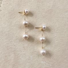 Cheap Teardrop Earrings With Pearl Charm, Simple Pearl Earrings, Pearl Earrings Designs, Simple Pearl, Fresh Water Pearls, Gold Pearl Earrings, Pearl Set, Water Pearls, Pearl Earrings Dangle