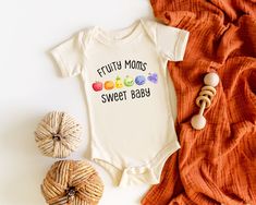 a baby's bodysuit with the words future moms sweet baby on it