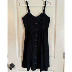 Old Navy Cami Dress, Size Xs, Nwt In Excellent Condition, Never Worn. Black Cotton Midi Sundress, October Dresses, Red Floral Sundress, Knee Length Floral Dress, Navy Sundress, Womens Navy Dress, Navy Sweater Dress, Blue Sweater Dress, Maternity Dresses Summer