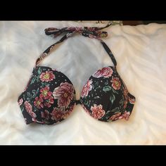 New With Tag Bikini Top By Target Line Shade & Shore. Floral Print With Silver Raised Embellishment. Fully Padded With Underwire To Keep Shape. Adjustable Hook Closure And Tie Neck For Your Perfect Look. Size: 32dd Fitted Push-up Swimwear For Beach Season, Pink Fitted Push-up Swimwear, Pink Push-up Swimwear, Tank Bikinis, Swim Suit Bottoms, Cheeky Bikinis, Tie Neck, Floral Print, Black Pink