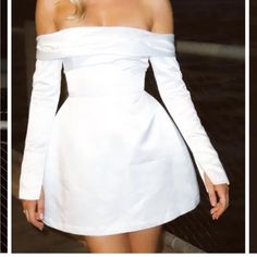 Brand New Never Worn Size Large! White Off The Shoulder Dress, Off The Shoulder Mini Dress, White Off The Shoulder, Comfy Dress, White Off Shoulder, Comfy Dresses, Off The Shoulder Dress, Off The Shoulder, Shoulder Dress