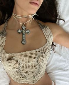 Daniela Garza, Cross Choker, Looks Country, Dope Jewelry, Baby Boomer, Grunge Style, 가을 패션, Cute Fits