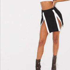 Brand New! Trendy White Mini Skirt For Club, Chic White Bottoms For Club, Casual White Bottoms For Club, Chic White Skirt For Club, White Skirt With Split Design, Trendy White Skirt For Night Out, Chic Black Skirt With Split Design, Skirts White, White Skirts