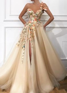 Matoshi Gown, Teuta Matoshi, Flower Prom Dress, Split Prom Dresses, One Shoulder Prom Dress, Dress Sleeve Styles, Piece Prom Dress, Prom Dresses With Sleeves, Tulle Prom Dress