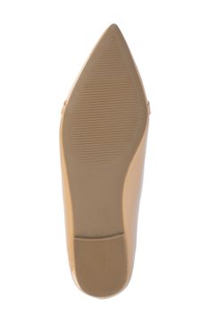 Punctuate any outfit with this pointed-toe flat crafted from glossy faux leather with a tonal curb chain accent for trendy style. Pointed toe Curb chain accent Lightly cushioned footbed Flat sole Synthetic upper, lining and sole Imported Formal Faux Leather Pointed Toe Flats, Office Pointed Toe Flats With Branded Insole, Pointed Toe Flats With Metal Feet For Work, Workwear Pointed Toe Flats With Metal Feet, Chic Pointed Toe Faux Leather Flats, Pointed Toe Faux Leather Flats For Fall, Pointed Toe Flats With Flat Heel For Office, Synthetic Pointed Toe Flats For Office, Metal Feet Pointed Toe Flats For Work