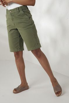 Our new lighter-weight chino shorts are so comfortable for summer – in a full-coverage length, with hidden stretch bands that expand up to 4" at the waist. Button and fly front, with belt loops, slash pockets and one back welt pocket. | Women's Lightweight 11" Chino Shorts - Dark Olive - 14 Weekend Sweater, Knit Denim, Stretch Bands, Coldwater Creek, Chino Shorts, Petite Size, Dusty Blue, Jeans Shop, Fashion Pants