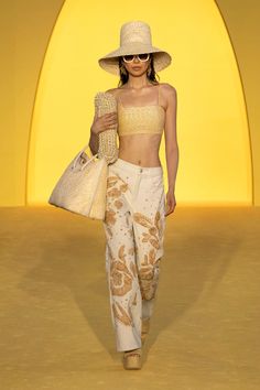 Beach Resort Outfits, Resort 2024 Collection, Cage Dress, Lux Fashion, Luxury Resort Wear, Resort 2024, Resort Fashion, Spring Couture, Weather Wear