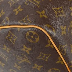 *Not all items online are in stores in Tokyo. If you wish to see a physical item, please contact us in advance. Louis Vuitton Speedy 40 Duffle Handbag Monogram M41522 Engraved / Number : MB1001 Pocket : Outside: -, Inside: Pocket*1 Size(Inch) : W 15.7 x H 10.2 x D 7.9 " Handle Drop. 3.5 " Size(cm) : W 40.0 x H 26.0 x D 19.0 cm Handle Drop. 9.0 cm Color / Material : Brown / Monogram Canvas, Leather Comes with : Dust bag SKU Number : 78617 Delivery 5-8 or 10-15 working days Please note that during Louis Vuitton Speedy 40, Speedy 40, Blue Lizard, Louis Vuitton Purse, Lv Handbags, Louis Vuitton Speedy, Lv Bag, Exclusive Bag, Canvas Leather