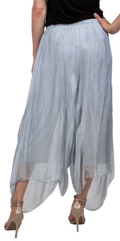 Beautiful 100% Silk Crop Balloon Pants. This is similar to the Linen Balloon Crop Pants but in a soft silk material. There is an elastic waistband. Exterior 100% Silk / Interior Lining - 95% Viscose 5% Elastin Made in Italy One Size Fits Most Model is 5'8 Viscose Wide-leg Pants With Elastic Waistband, Spring Silk Wide Leg Pants With Elastic Waistband, Ankle-length Viscose Wide Leg Pants With Elastic Waistband, Silk Wide Leg Pants With Elastic Waistband, Silk Wide-leg Pants For Summer, Spring Silk Wide-leg Pants, Wide Leg Silk Pants With Elastic Waistband, Casual Silk Wide Leg Pants For Spring, Spring Viscose Wide Leg Bottoms