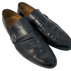 Elegant And Timeless, These Gucci Loafers Provide A Sophisticated Touch To Any Outfit. Crafted From High-Quality Leather, They Offer Both Comfort And Style. Slip-On Design Leather Upper Rubber Sole Metal Logo Detail Size 12.5 Features: Loafer Size: Mens 12.5 Condition: Pre-Owned Wrinkling, The Bottom Has Added Nonslip Coating Added. Good Overall Shape. Highly Rated Seller- Fast Shipper Designer Semi-formal Slip-on Loafers, Designer Almond Toe Loafers For Semi-formal Occasions, Elegant Gucci Dress Shoes, Elegant Gucci Dress Shoes For Office, Designer Slip-on Leather Shoes For Semi-formal Occasions, Luxury Gucci Dress Shoes For Formal Occasions, Luxury Gucci Formal Dress Shoes, Designer Semi-formal Slip-on Leather Shoes, Gucci Round Toe Dress Shoes For Office