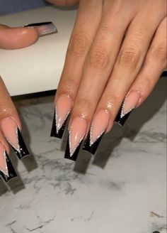 Homecoming Black Nails Acrylic, Black Coffin Acrylic Nails French Tip, Black French Tip Nail Designs Coffin, Black French Tip Designs Acrylic, Acrylic Nail Designs Black French Tips, Acrylic Nails Ideas Homecoming, Black Tip Nails Long, Coffin Black Tip Nails, Cute Black Nails Ideas Short