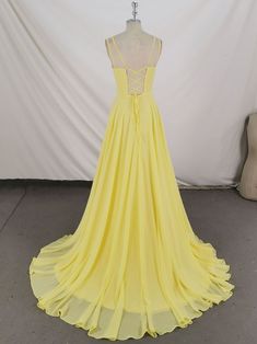 Yellow Evening Dress, Prom Dress Yellow, Evening Dress Outfit, Yellow Evening Dresses, Simple Homecoming Dresses, Dark Red Dresses, Prom Dresses Yellow, Red Dresses Classy, Corset Dress Prom