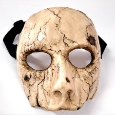 Hand sculpted semi flexible resin cast mask. Has 1 inch nylon webbing strap with buckle. Padding inside for comfort. Very realistic Mask. Black out your eyes and this is an amazing Cracked Doll Face Mask. Can be displayed as art piece when not in use. Cracked Mask, Skull Gas Mask, Doll Face Mask, Cracked Doll, Realistic Mask, Flexible Resin, Horror Halloween Costumes, Horror Masks, Scary Halloween Costumes