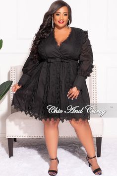 Plus Size Cocktail Dress Wedding, Plus Size Cocktail Dress, Cocktail Dress Wedding Guest, Butterfly Applique, Chic And Curvy, Plus Size Cocktail Dresses, Dress Collar, Cocktail Dress Wedding, Button Up Dress