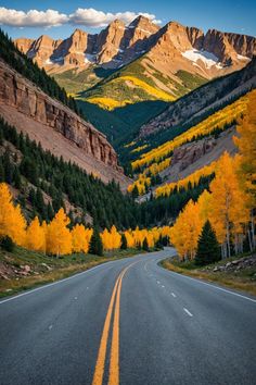 The Most Jaw-Dropping Scenic Drives in Colorado – Views You Can&#8217;t Miss! Colorado Aesthetic Fall, North America Aesthetic, Colorado In The Fall, Road Scenery, Colorado Autumn, America Landscape, Fall Travel Destinations, Canada Fall, Colorado Aesthetic