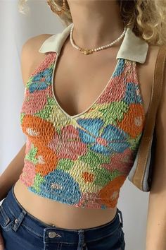 ☽ Floral Printed Halter Top☽ Collar Detail ☽ Crop Top 100% POLYESTER Low Cut Crop Top, Street Y2k, Slim Fit Crop Top, Vest Crop Top, Random Pattern, Middle Age Fashion, Top Streetwear, Summer Crop Tops, Cropped Tops